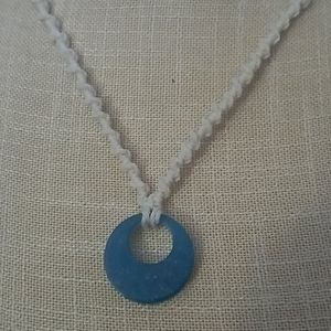 🎉 3 for $20 Blue and white necklace